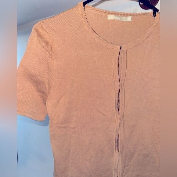 Light Brown Short Sleeve Top - Size 7 Juniors - Picture 13 of 13